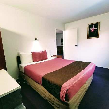 Gibson Court Motel Роторуа Экстерьер фото